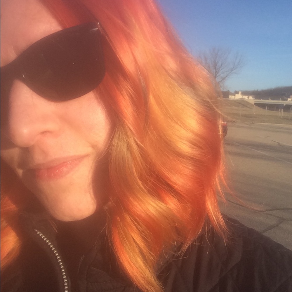 Meet your Posher, Lore